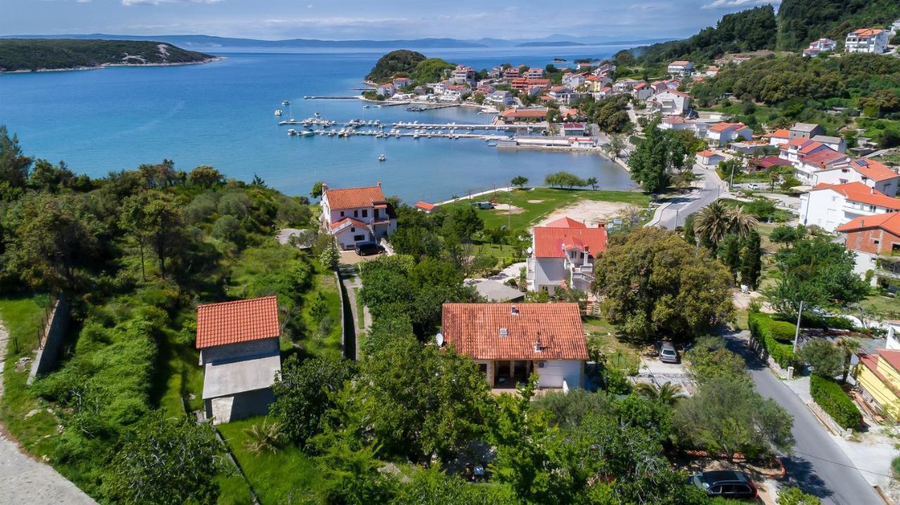 Apartments Zorka Kampor エクステリア 写真