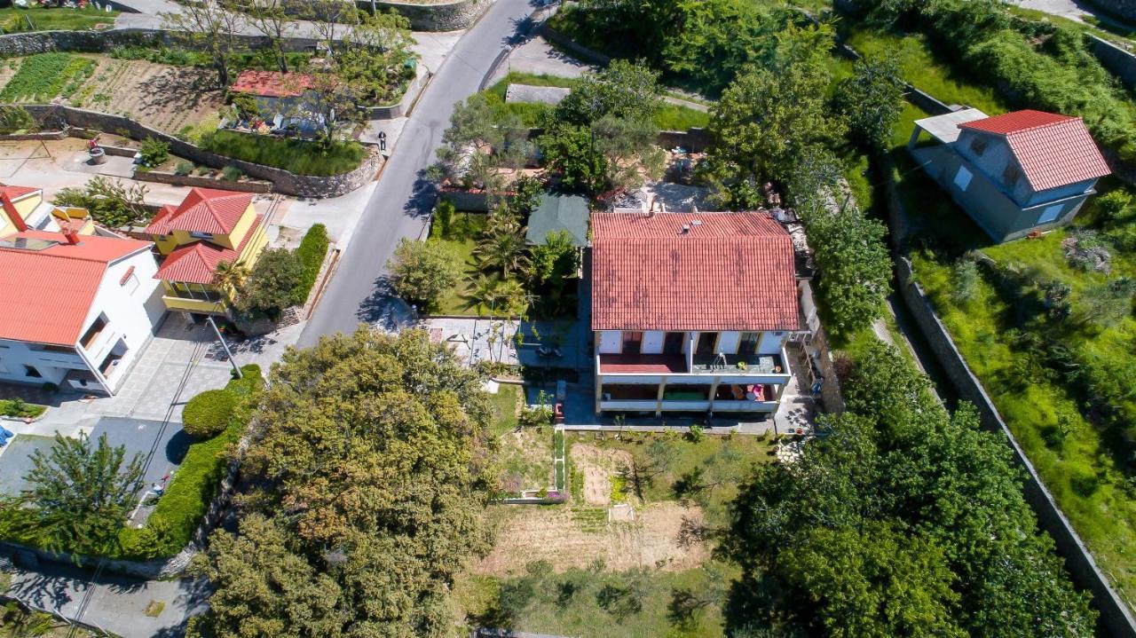 Apartments Zorka Kampor エクステリア 写真