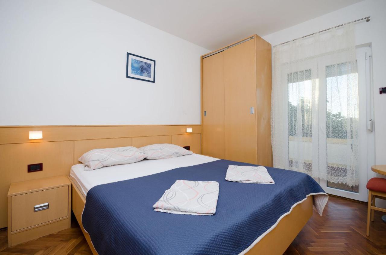 Apartments Zorka Kampor エクステリア 写真