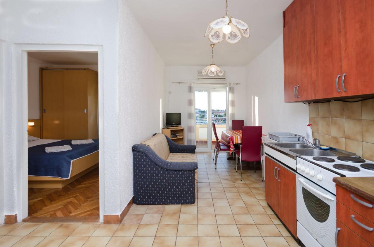 Apartments Zorka Kampor エクステリア 写真